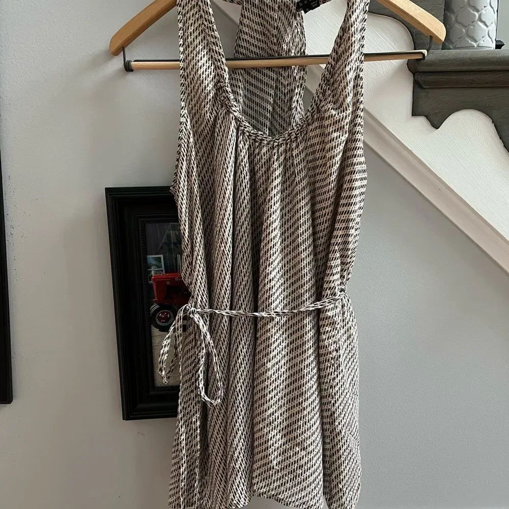 Theory Silk Print Drape Back Tie Front Sleeveless Blouse sz S EUC